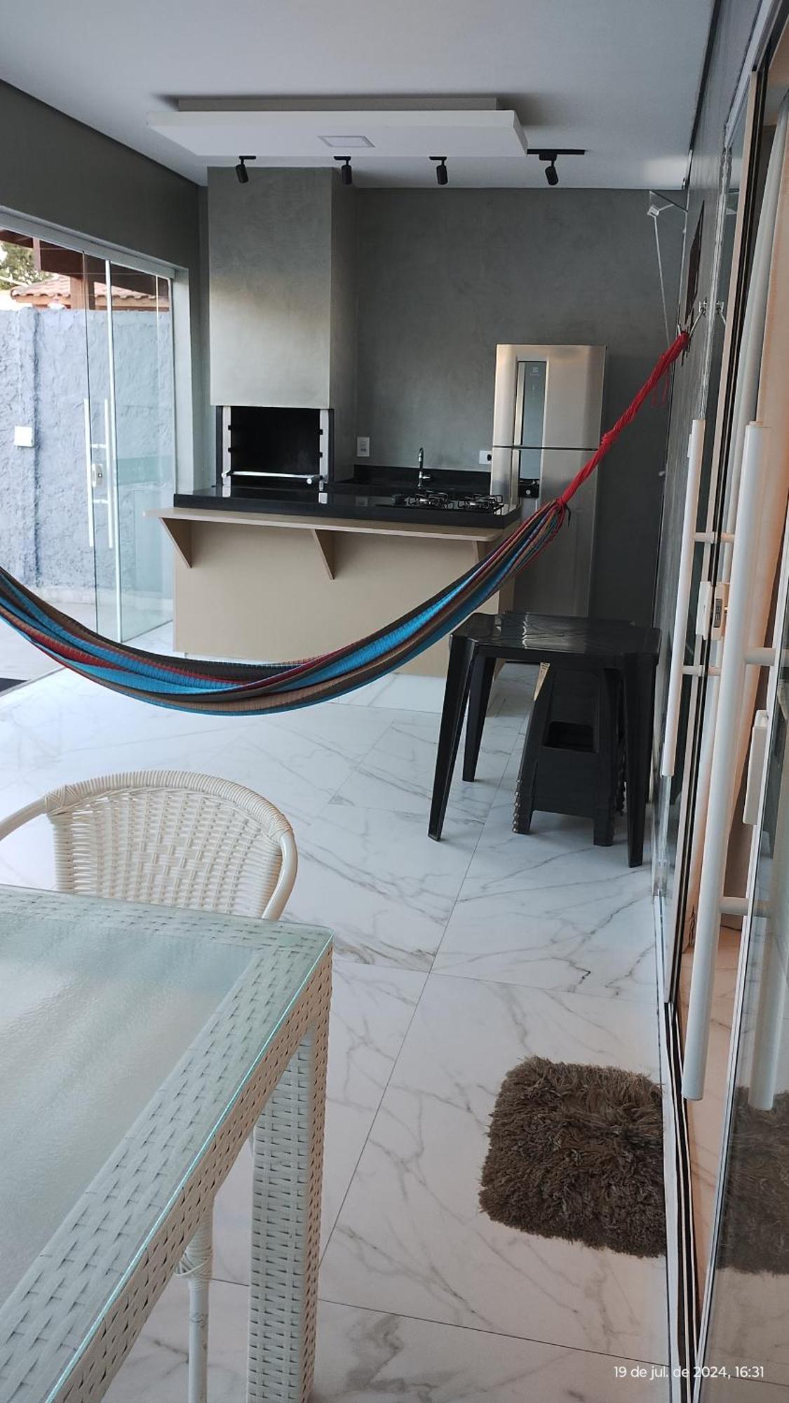 Casa Com Piscina E Hidromassagem Enseada. Сasa de vacaciones