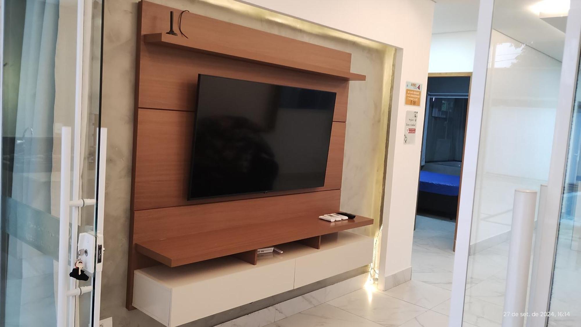 Casa Com Piscina E Hidromassagem Enseada. * Guaruja